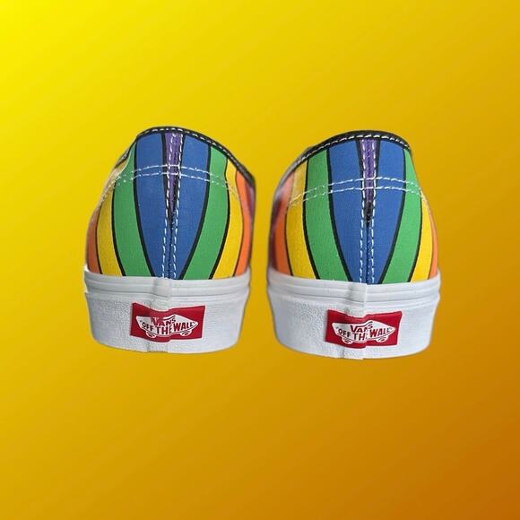 NWB Vans Refract Rainbow Sneakers Women's Size 10 - Picture 7 of 11